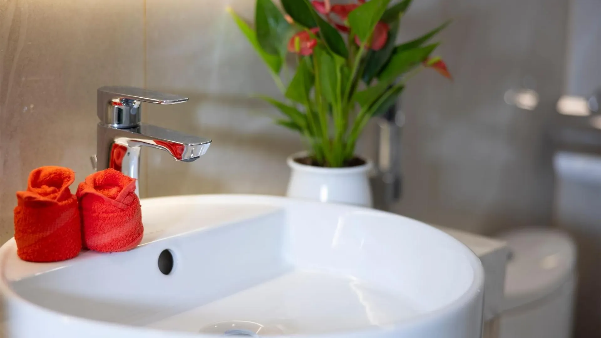 Ben Thanh Luxury Suite Hotel & Spa Ho Chi Minh-staden