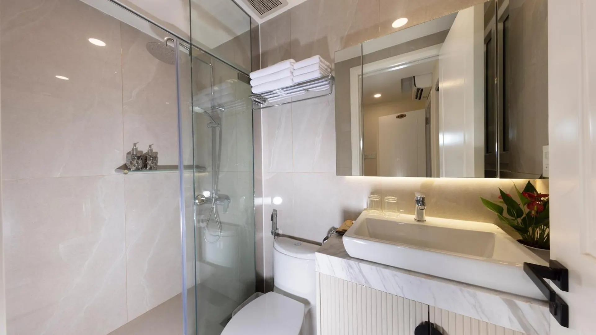 Ben Thanh Luxury Suite Hotel & Spa Ho Chi Minh City